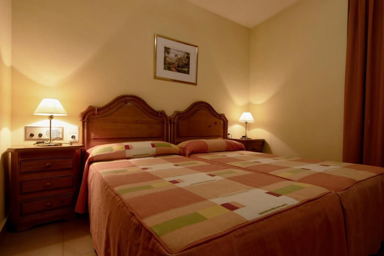 Hotel Pensio La Creu Esterri d'Àneu Esterno foto