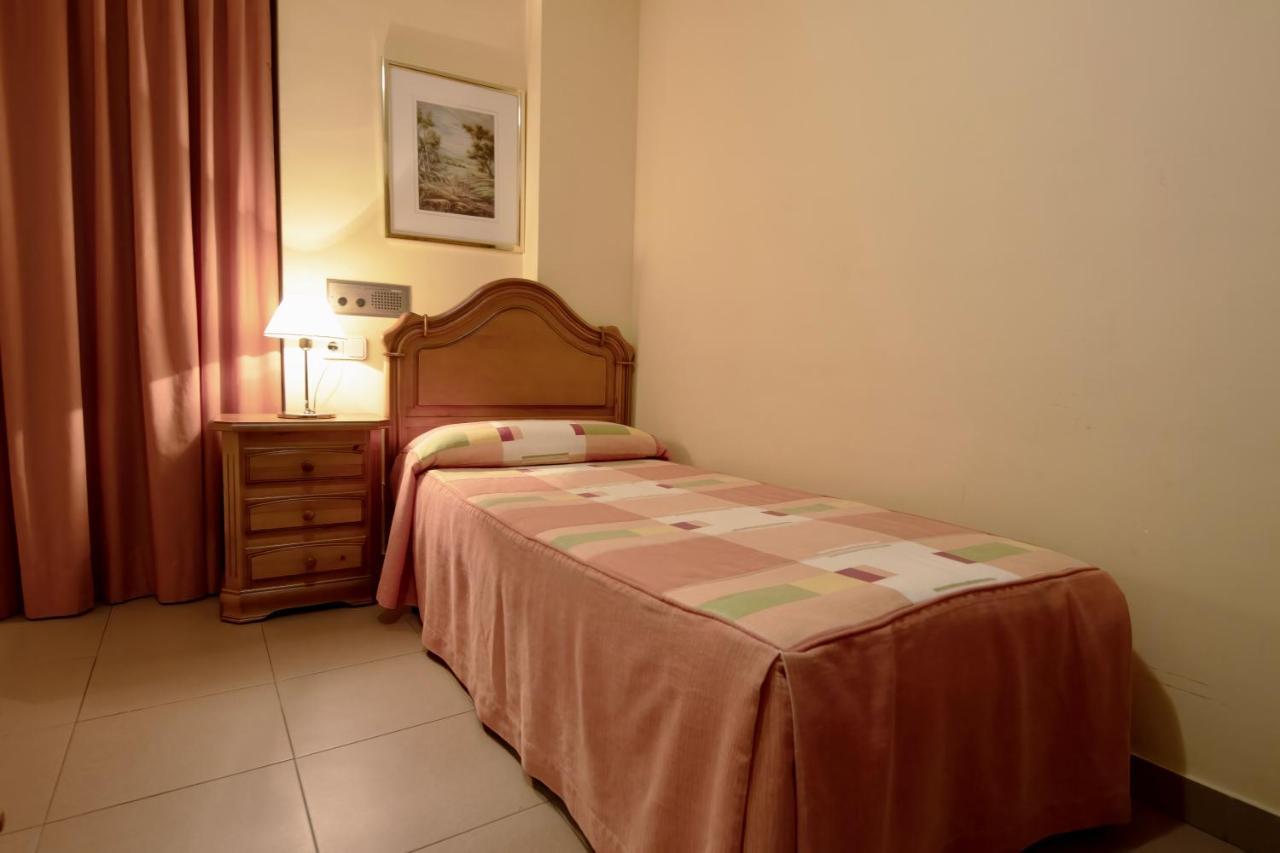 Hotel Pensio La Creu Esterri d'Àneu Esterno foto