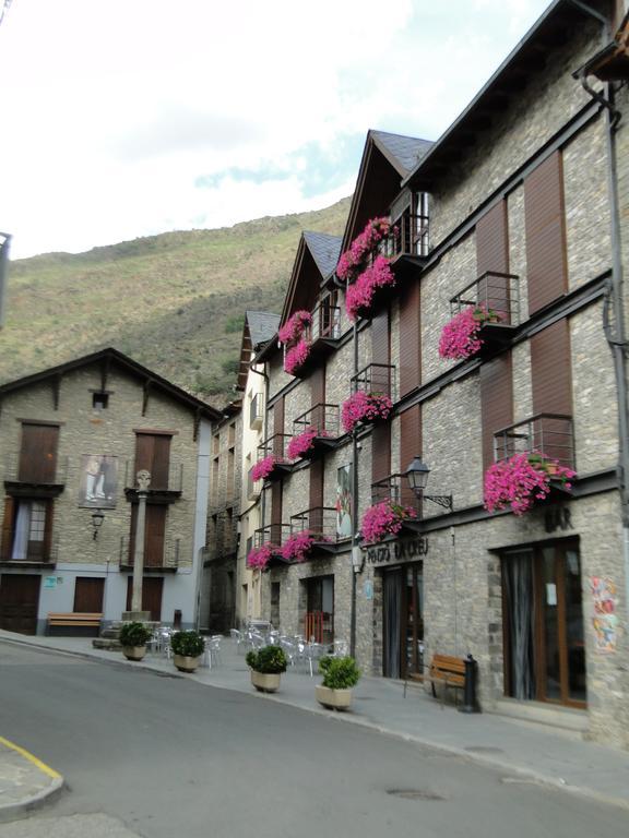 Hotel Pensio La Creu Esterri d'Àneu Esterno foto