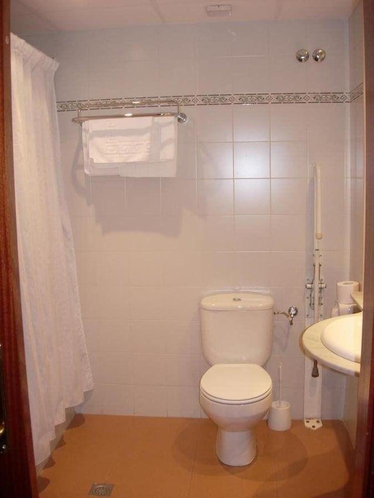 Hotel Pensio La Creu Esterri d'Àneu Esterno foto